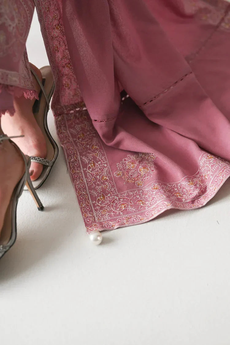 HS Collectionss Winter 3PC Dhanak Embroidered Suit with Matching Shawl – Dusty Pink HSC-4189